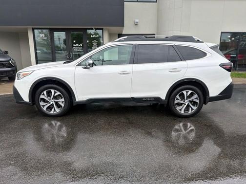 Crystal White Pearl 2021 Subaru Outback Touring