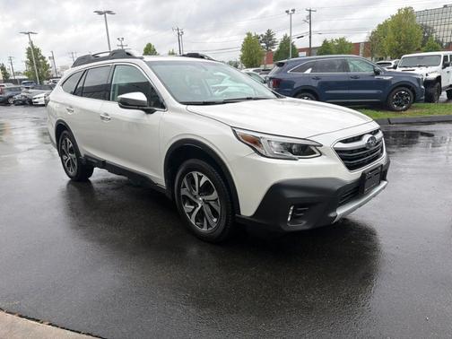 Crystal White Pearl 2021 Subaru Outback Touring