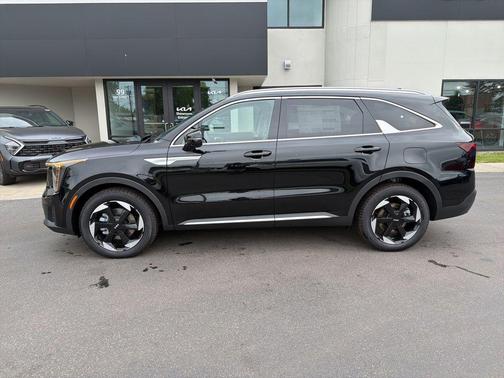 Aurora Black Pearl 2026 Kia Sorento Hybrid EX