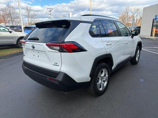 2021 Toyota RAV4 Hybrid LE