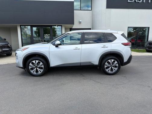 Brilliant Silver Metallic 2023 Nissan Rogue SV