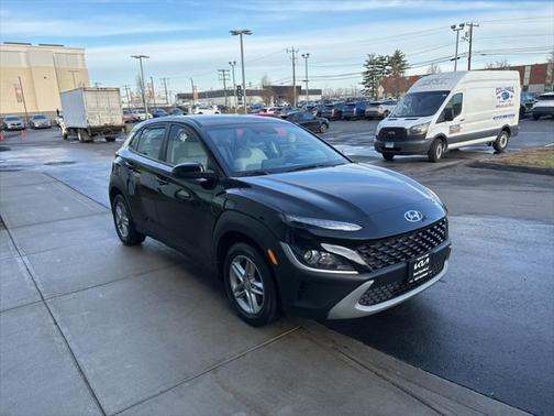 2022 Hyundai KONA SE