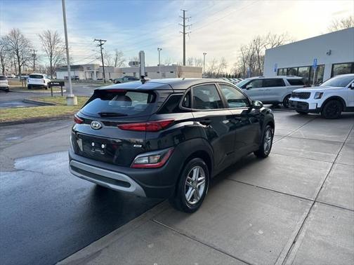 2022 Hyundai KONA SE