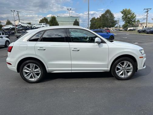 2016 Audi Q3 2.0T Premium Plus