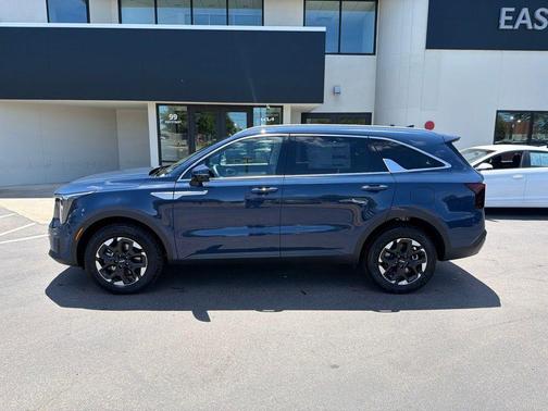 Midnight Black 2026 Kia Sorento S