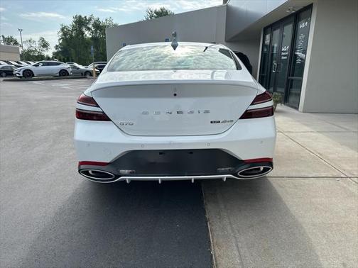 2022 Genesis G70 3.3T AWD