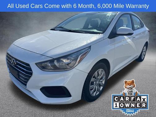 Frost White Pearl 2019 Hyundai Accent SE