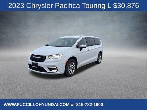 2023 Chrysler Pacifica Touring-L