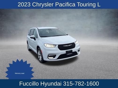 2023 Chrysler Pacifica Touring-L