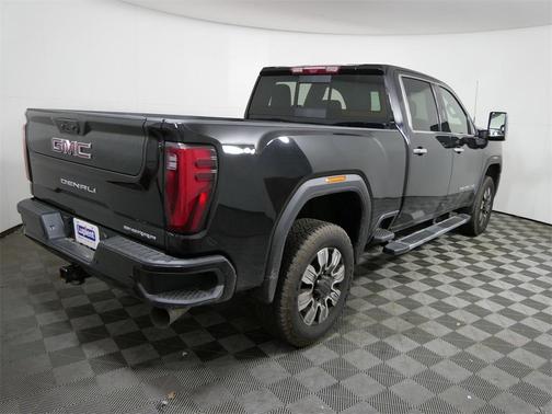 2024 GMC Sierra 2500 Denali