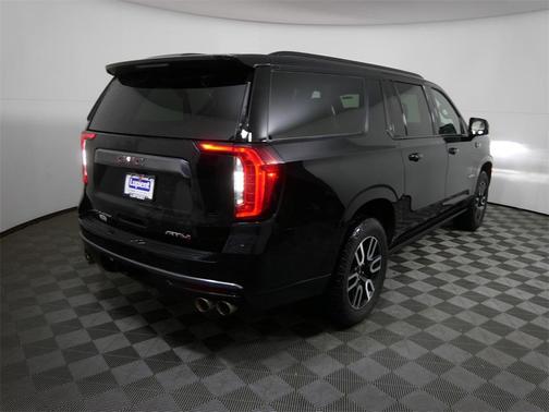 2023 GMC Yukon XL AT4