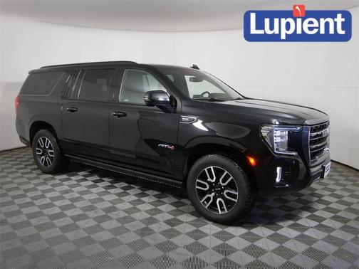 2023 GMC Yukon XL AT4