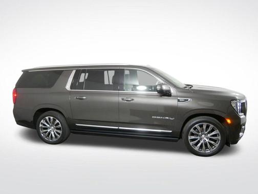 Smokey Quartz Metallic 2021 GMC Yukon XL Denali