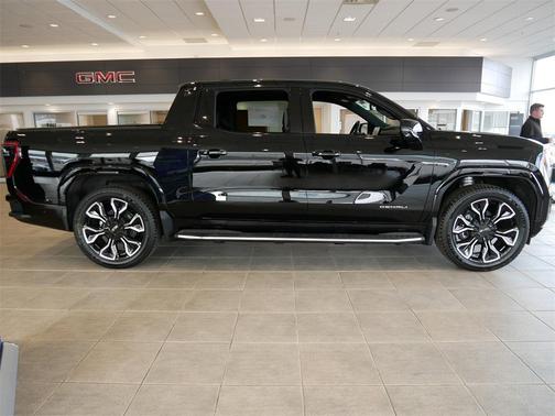 2025 GMC Sierra EV Denali