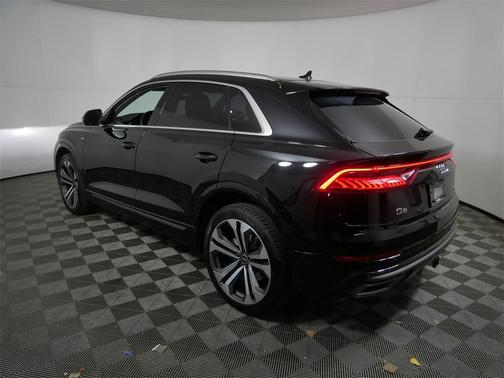 2022 Audi Q8 55 Prestige