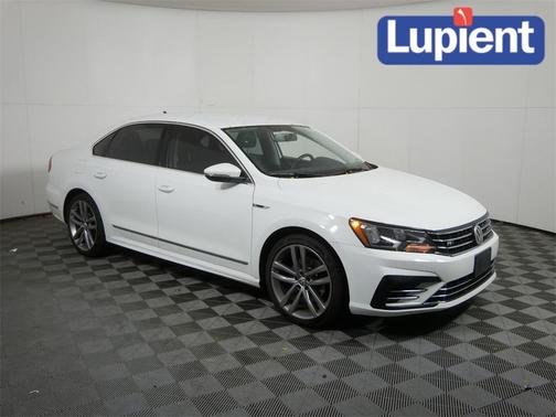 2017 Volkswagen Passat 1.8T R-Line