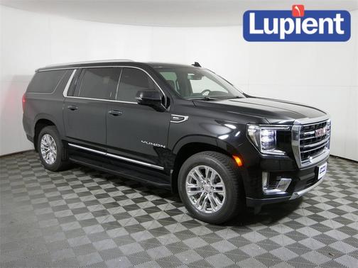 2022 GMC Yukon XL SLT