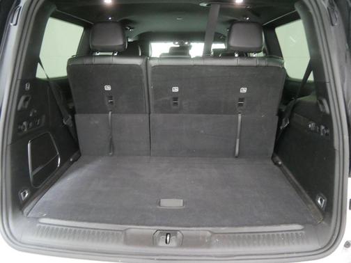Silver Zynith 2022 Jeep Wagoneer Series I