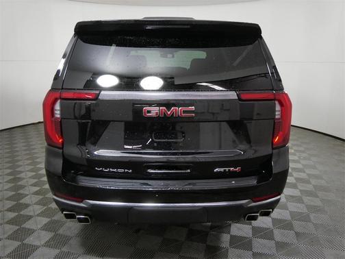 2025 GMC Yukon AT4
