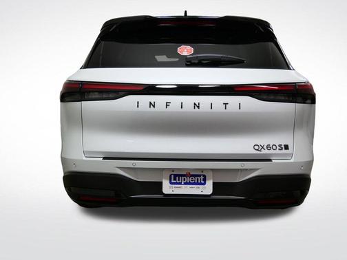 2t Rad Wht 2027 INFINITI QX60 Luxe