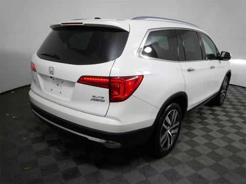 2017 Honda Pilot Elite