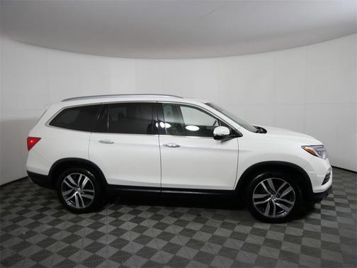 2017 Honda Pilot Elite
