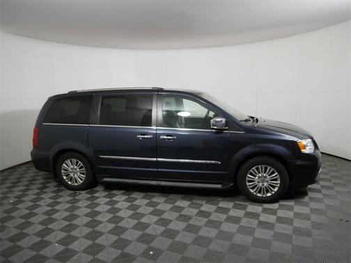2014 Chrysler Town & Country Limited