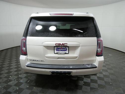 2015 GMC Yukon XL 1500 SLT