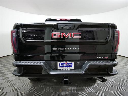 2025 GMC Sierra 3500 AT4