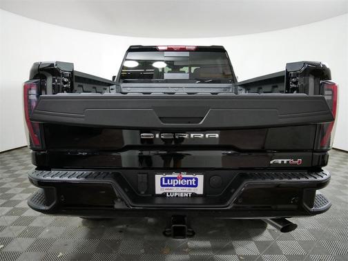 2025 GMC Sierra 3500 AT4