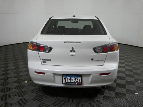 2016 Mitsubishi Lancer SE
