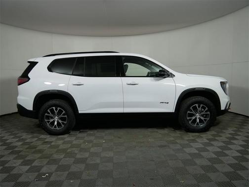 2025 GMC Acadia AT4