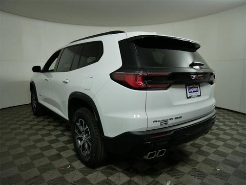2025 GMC Acadia AT4