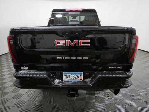 2024 GMC Sierra 3500 AT4