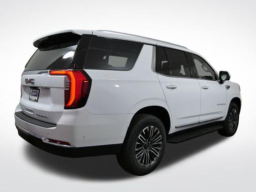 Summit White 2026 GMC Yukon Elevation