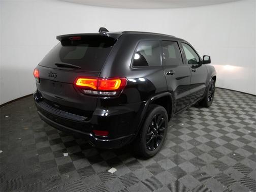 2017 Jeep Grand Cherokee Altitude