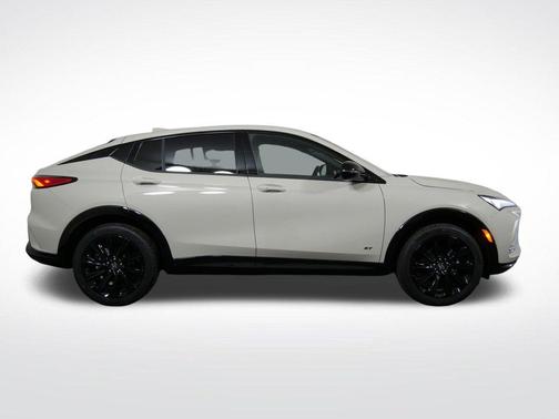 Ceramic White 2026 Buick Envista Sport Touring