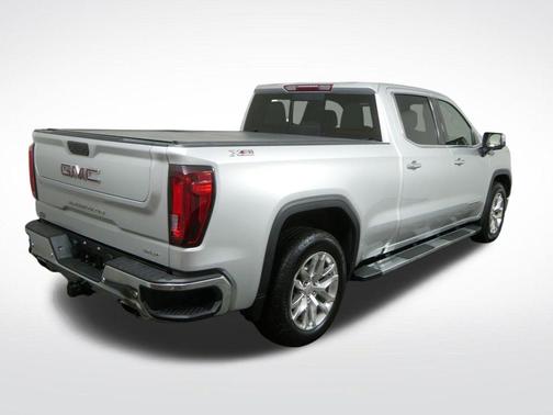 Quicksilver Metallic 2021 GMC Sierra 1500 SLT