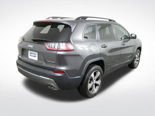 Granite Crystal Clearcoat Metallic 2022 Jeep Cherokee Limited