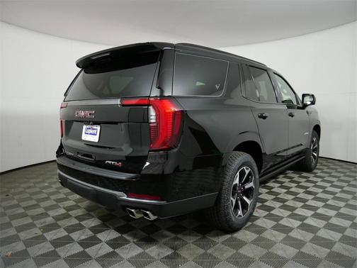 2025 GMC Yukon AT4