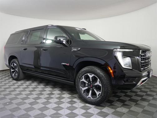 2025 GMC Yukon XL AT4
