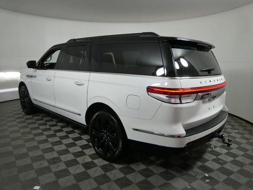 2024 Lincoln Navigator L Black Label