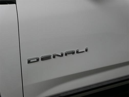2025 GMC Yukon XL Denali Ultimate