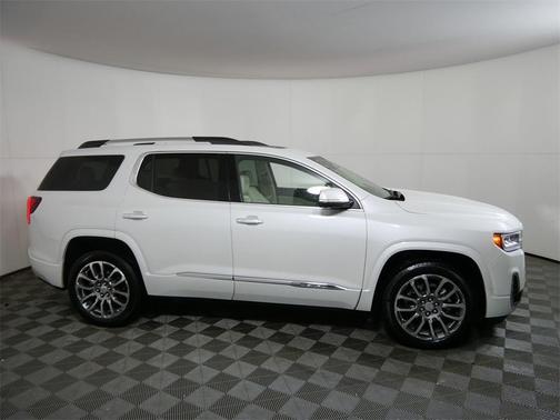 2022 GMC Acadia Denali