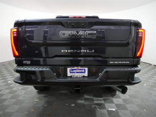 2025 GMC Sierra 3500 Denali Ultimate