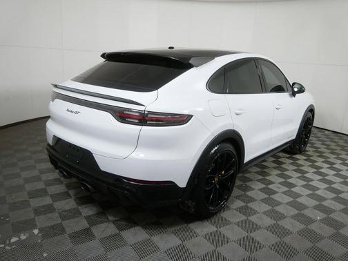 2022 Porsche Cayenne Turbo GT