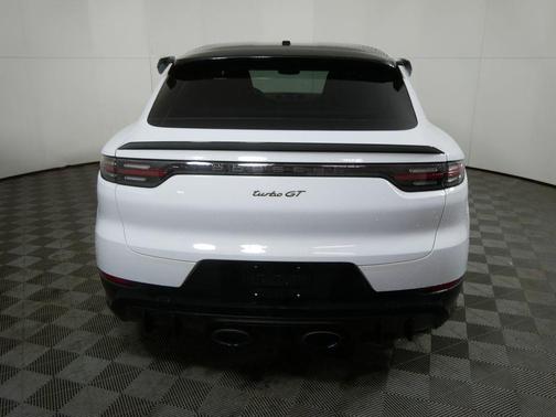 2022 Porsche Cayenne Turbo GT