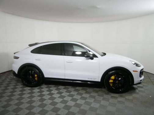 2022 Porsche Cayenne Turbo GT