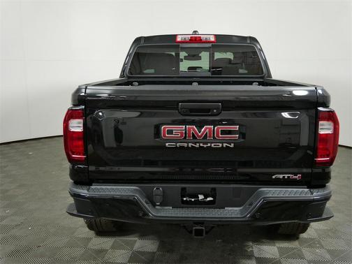 2025 GMC Canyon AT4