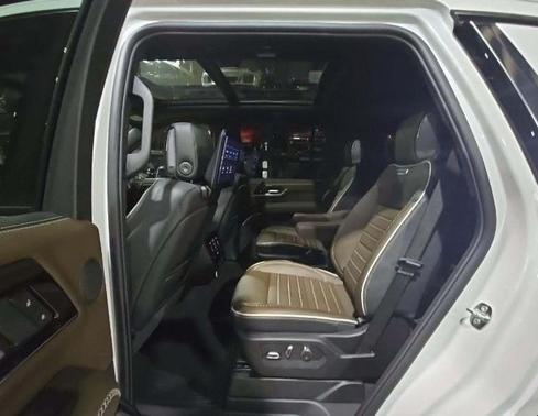 2025 GMC Yukon Denali Ultimate